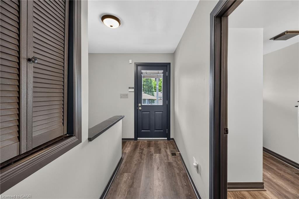 184 London Street N Property Photo 22