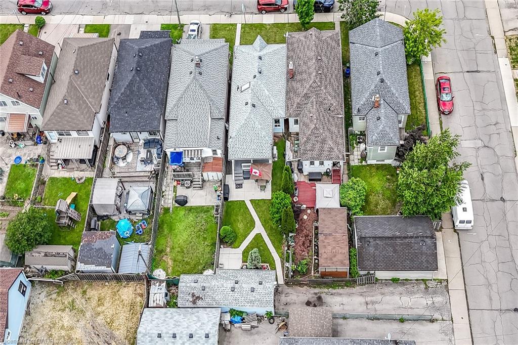 184 London Street N Property Photo 40