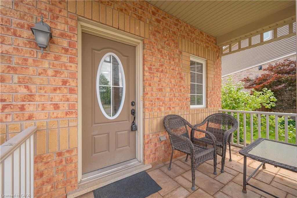 669 Gervais Terrace Property Photo 4