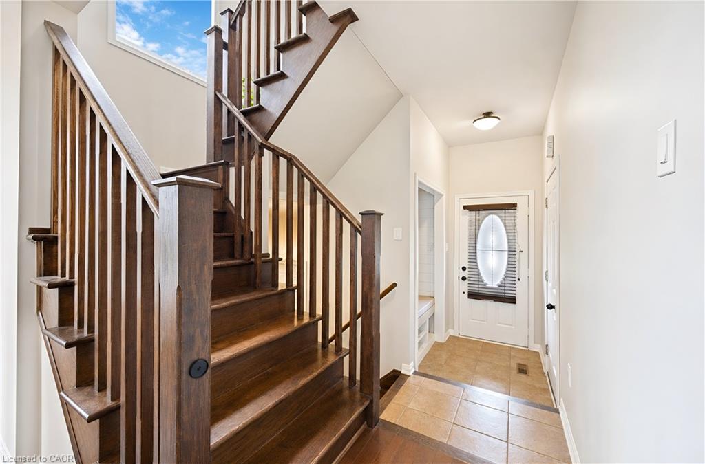 669 Gervais Terrace Property Photo 6