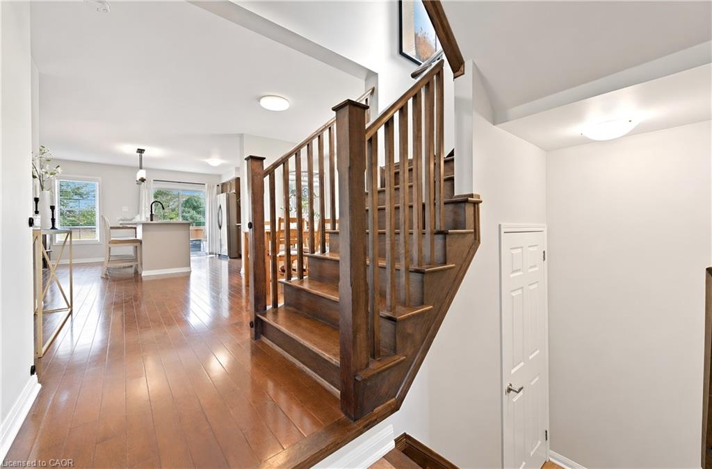 669 Gervais Terrace Property Photo 7