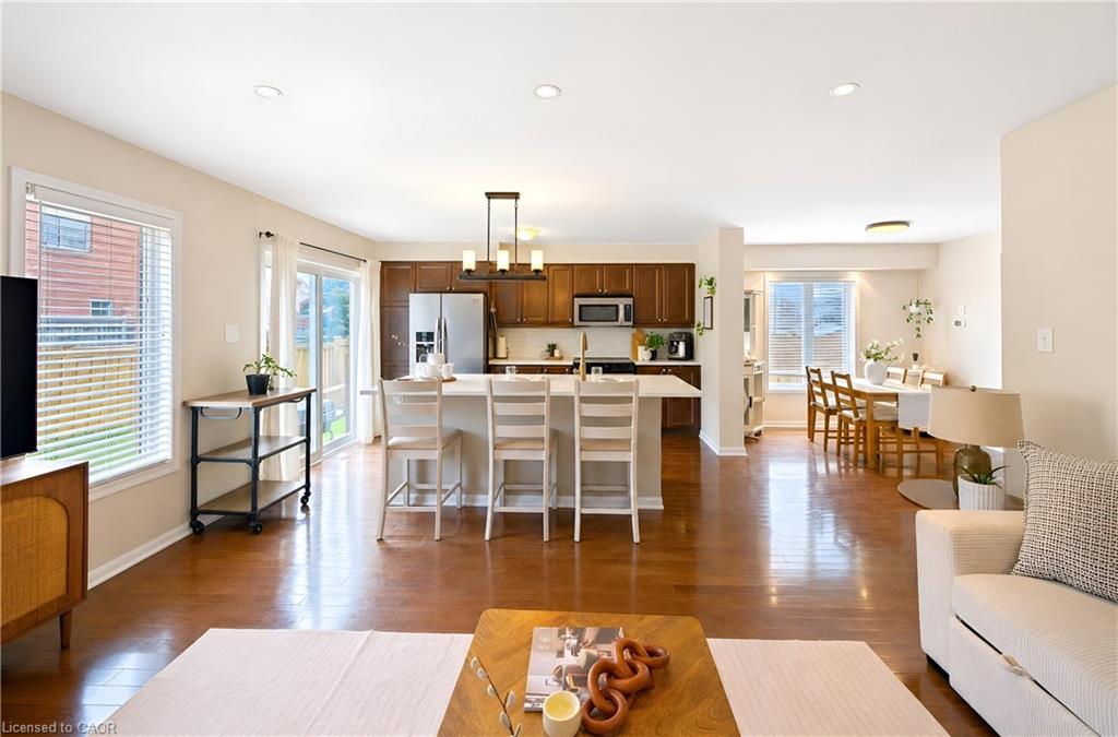 669 Gervais Terrace Property Photo 14