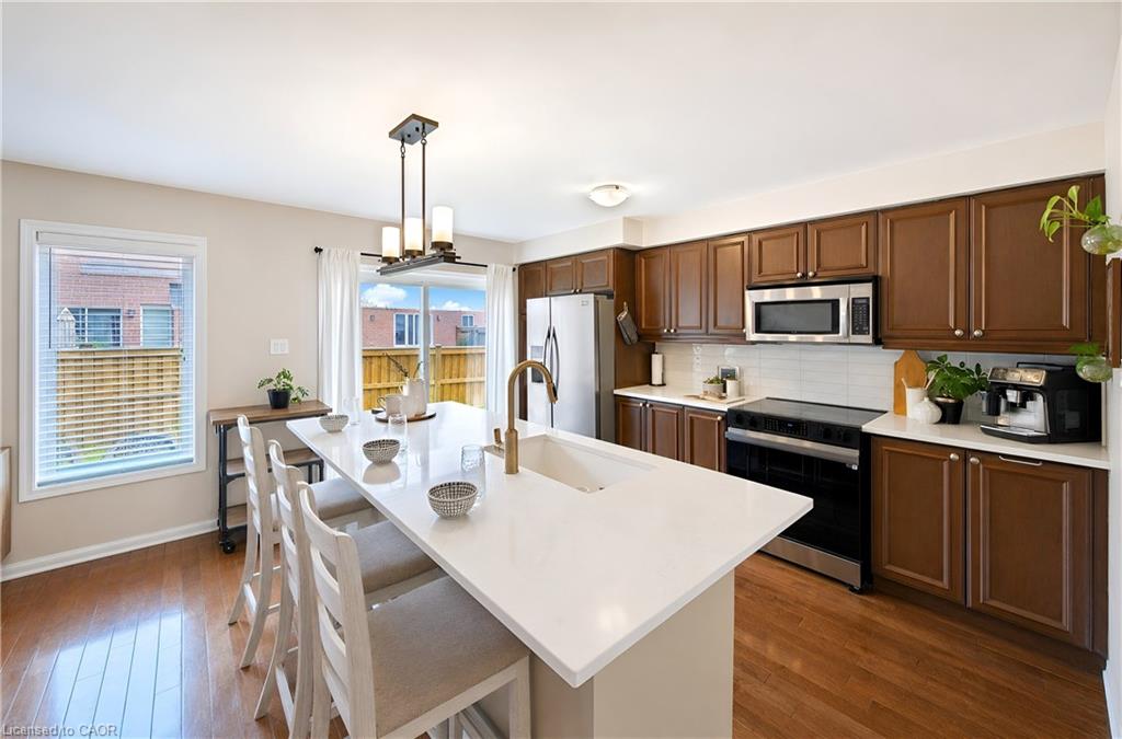 669 Gervais Terrace Property Photo 16