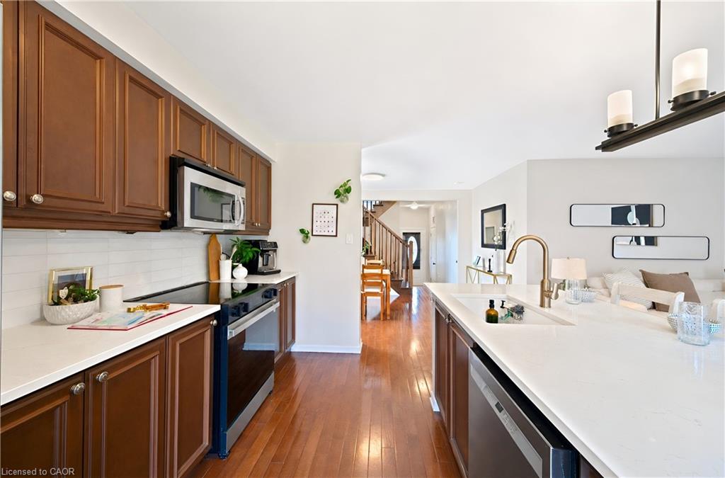 669 Gervais Terrace Property Photo 18