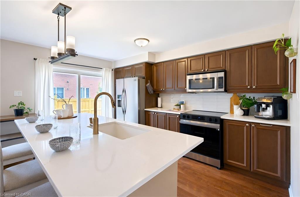 669 Gervais Terrace Property Photo 24