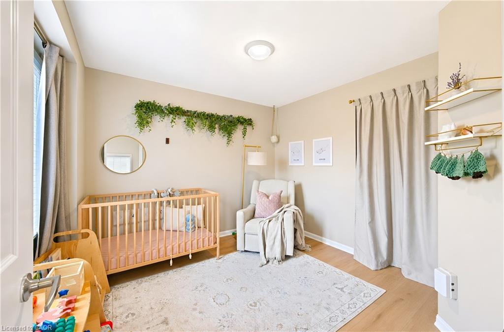 669 Gervais Terrace Property Photo 33