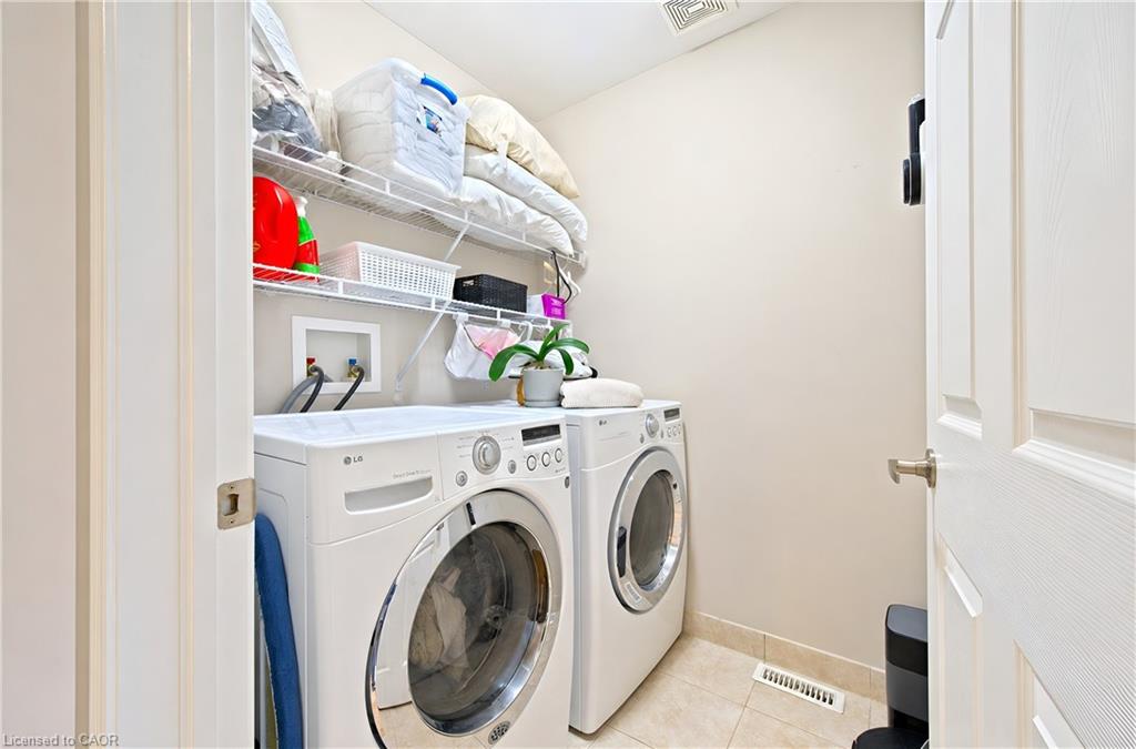 669 Gervais Terrace Property Photo 40