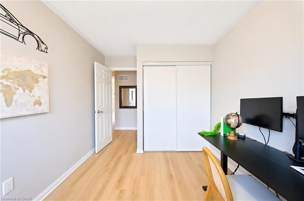 669 Gervais Terrace Property Photo 43