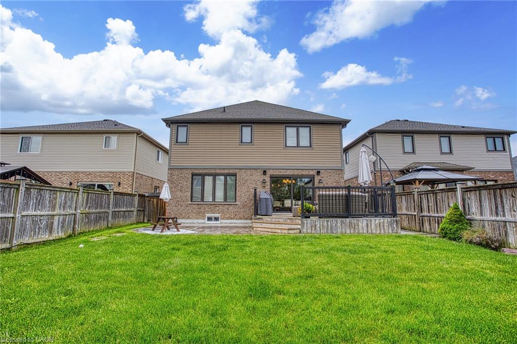269 Cardinal Crescent Property Photo 44