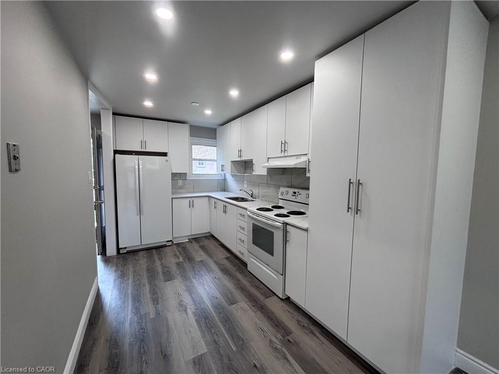 4-153 Limeridge Road W Property Photo 5