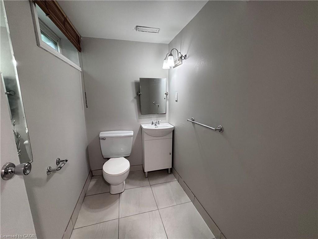 4-153 Limeridge Road W Property Photo 18