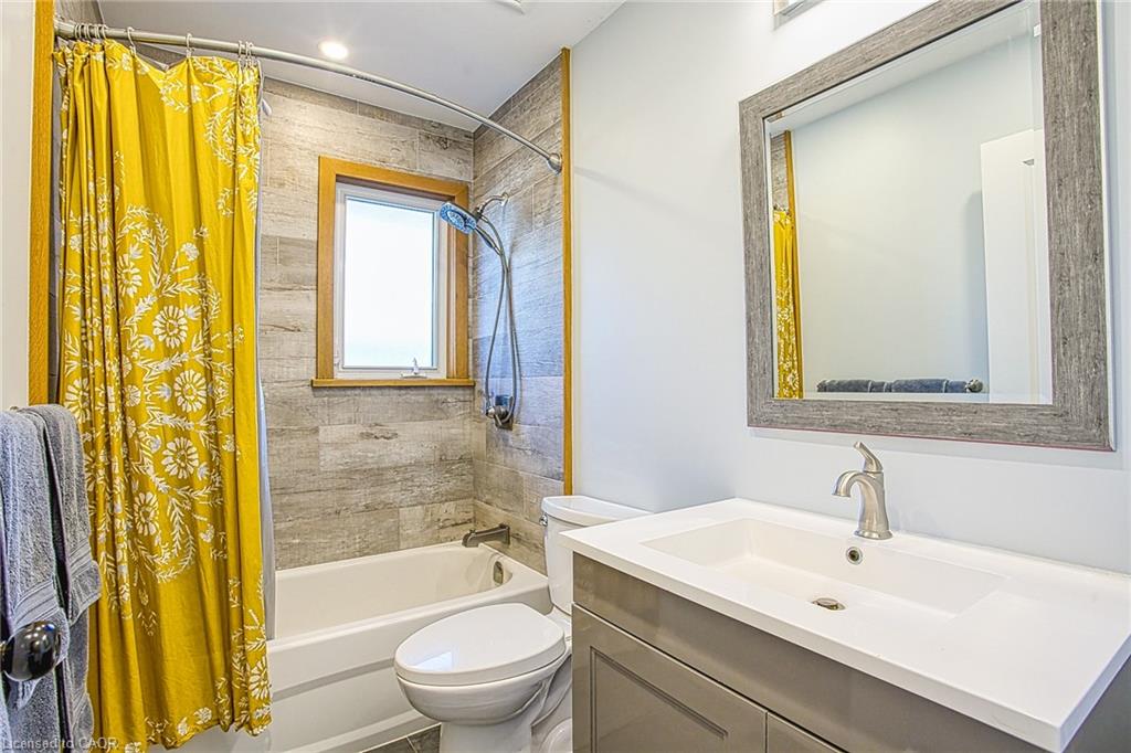 90 Prince Charles Drive Property Photo 15