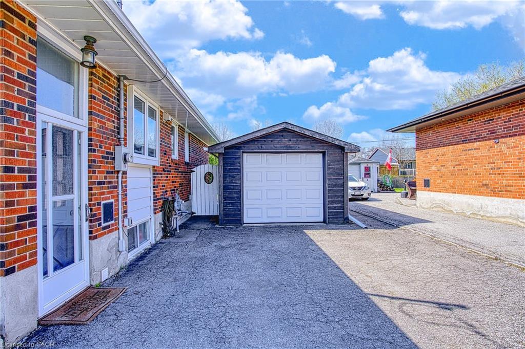 90 Prince Charles Drive Property Photo 29