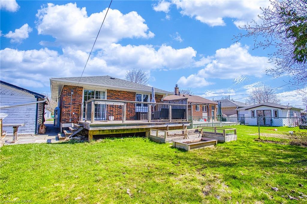 90 Prince Charles Drive Property Photo 34