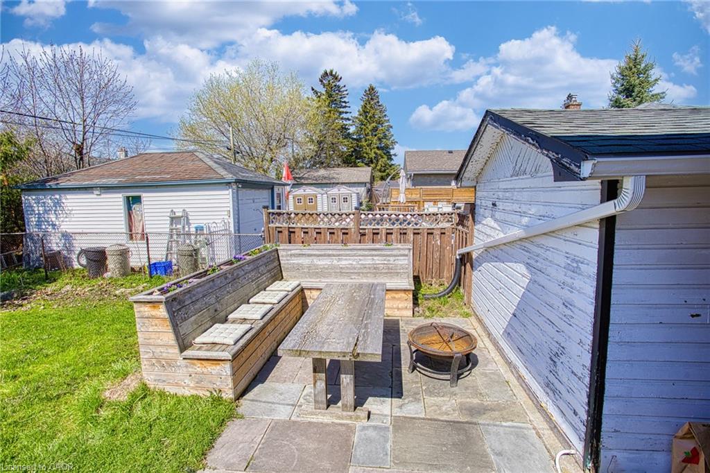 90 Prince Charles Drive Property Photo 38
