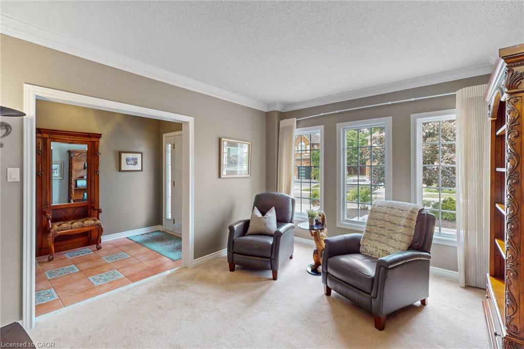 6872 Round Leaf Court Property Photo 6