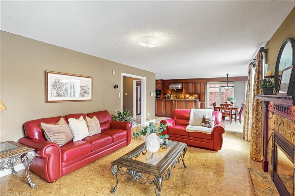6872 Round Leaf Court Property Photo 13