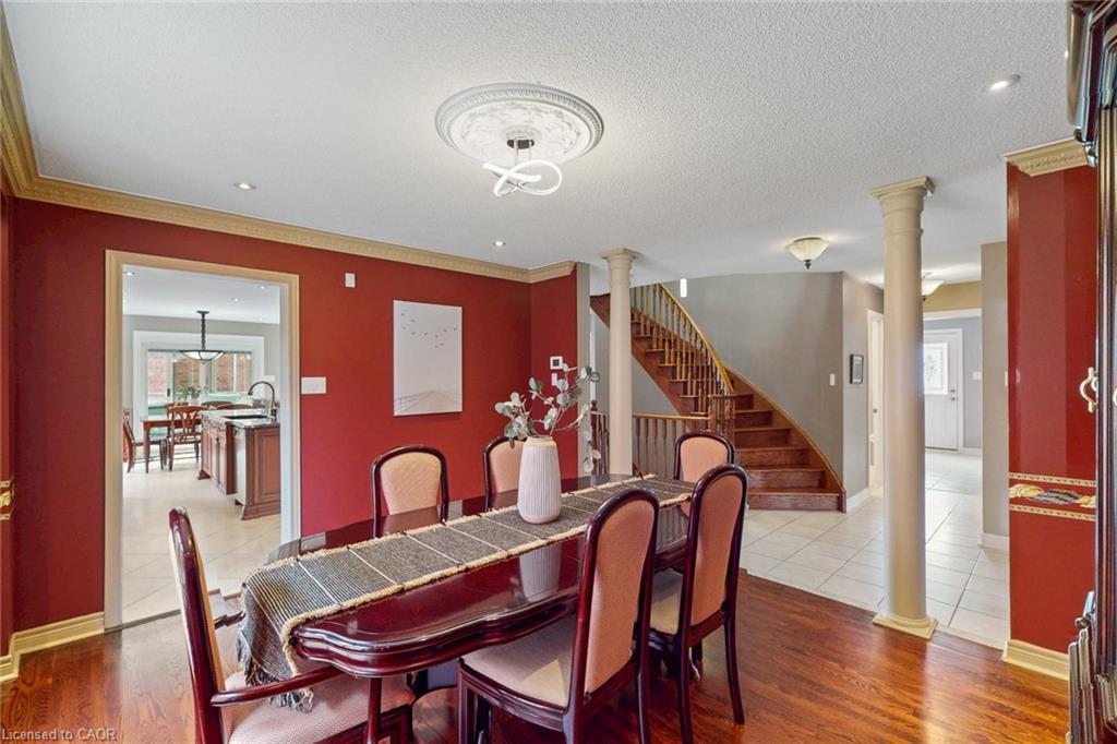 6872 Round Leaf Court Property Photo 17