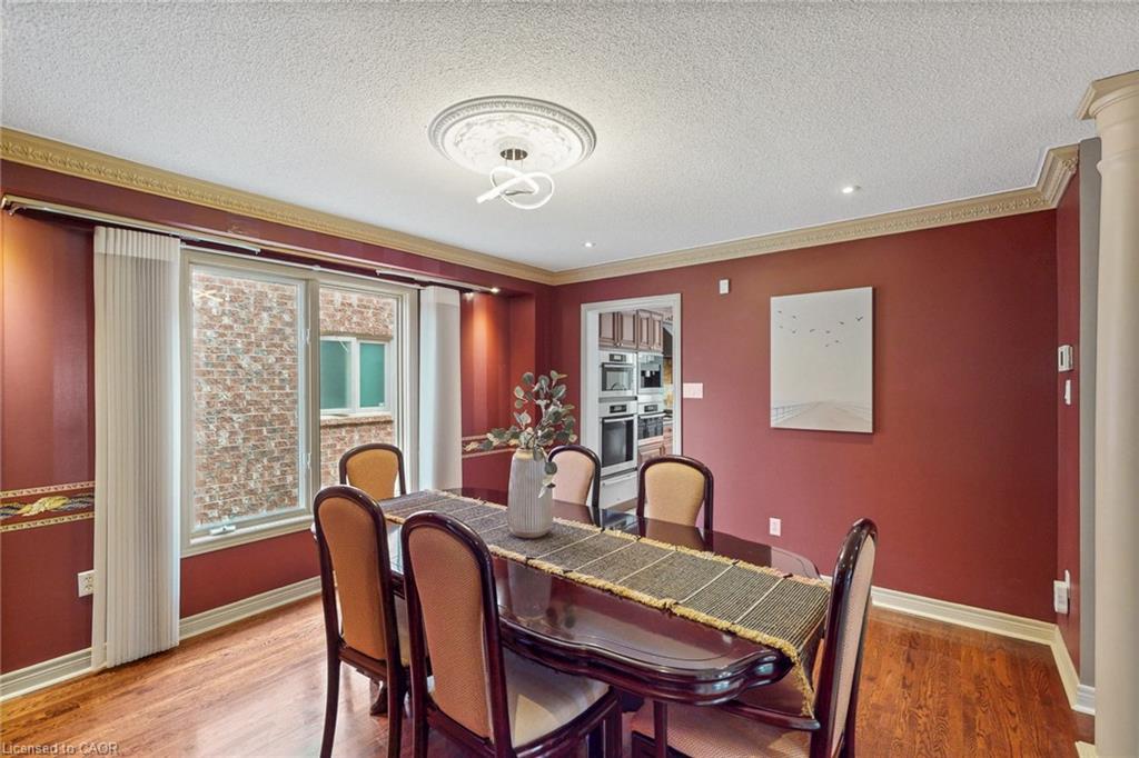 6872 Round Leaf Court Property Photo 18