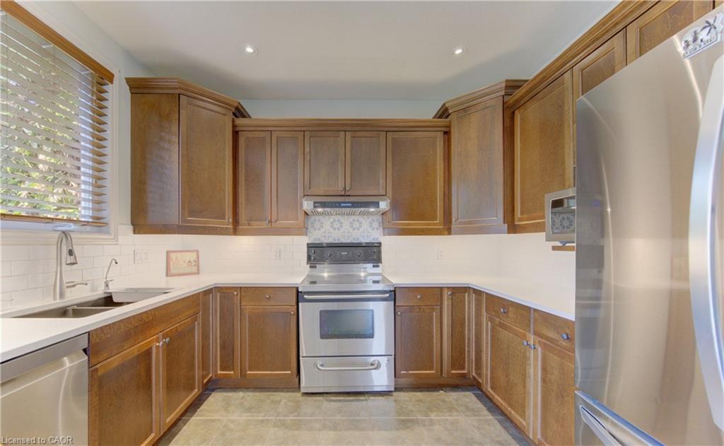 725 Zurich Drive Property Photo 18