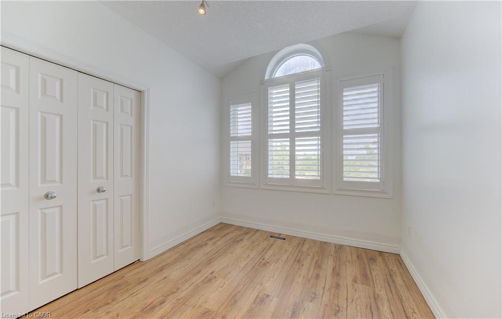 725 Zurich Drive Property Photo 28
