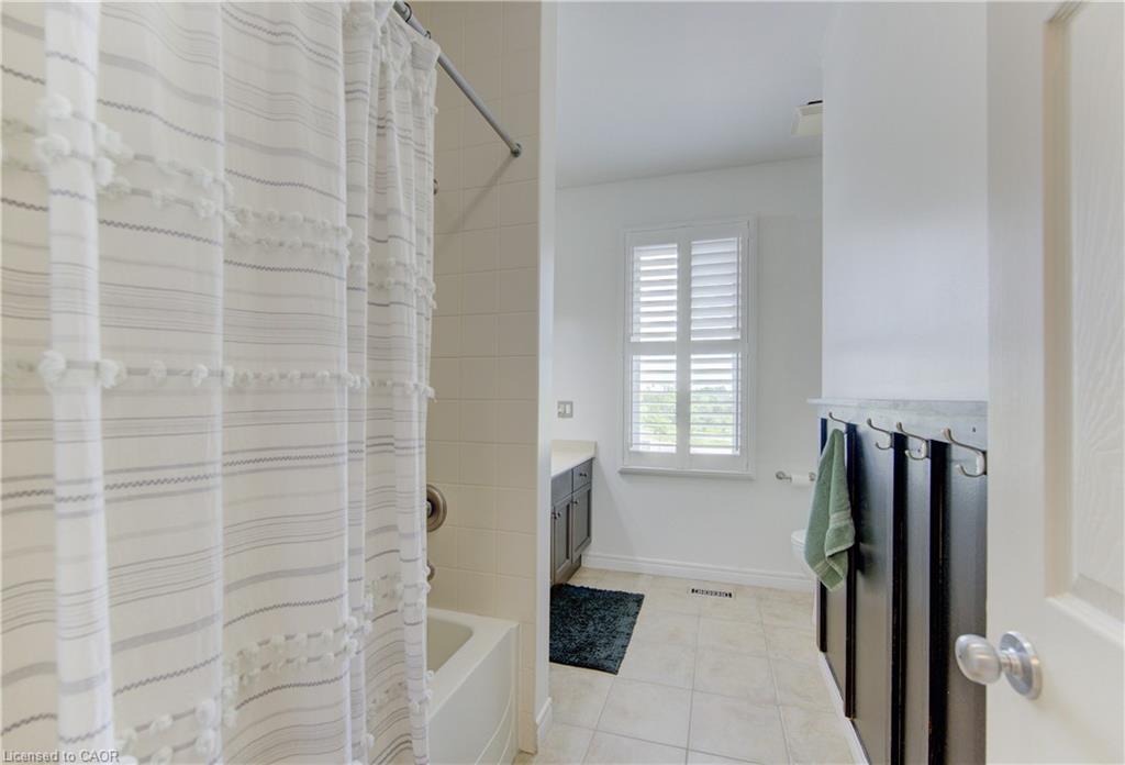 725 Zurich Drive Property Photo 29