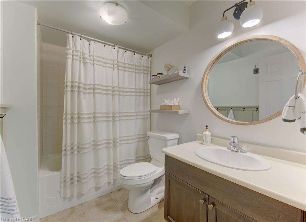 725 Zurich Drive Property Photo 42