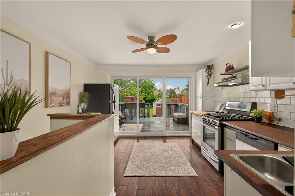 153 Ferrie Street E Property Photo 9