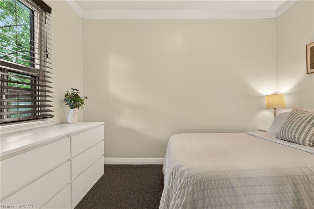 153 Ferrie Street E Property Photo 20
