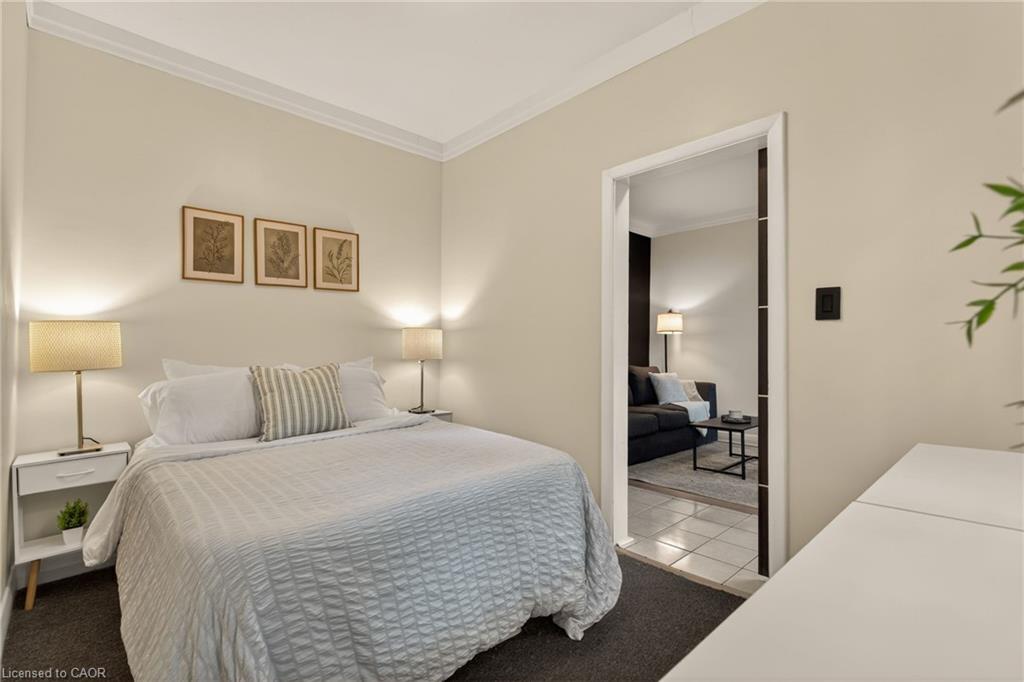 153 Ferrie Street E Property Photo 21