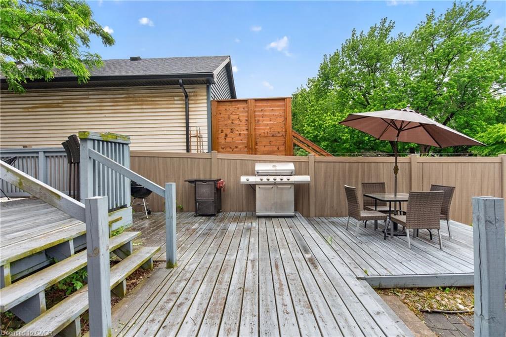 153 Ferrie Street E Property Photo 34