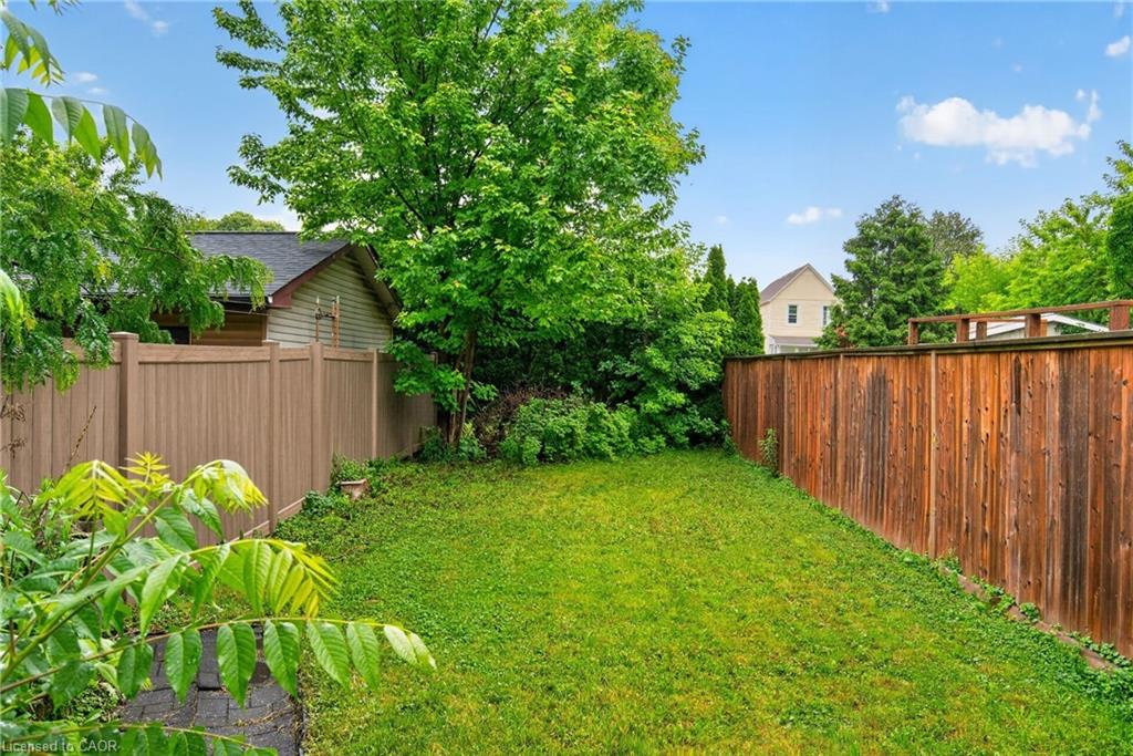 153 Ferrie Street E Property Photo 38