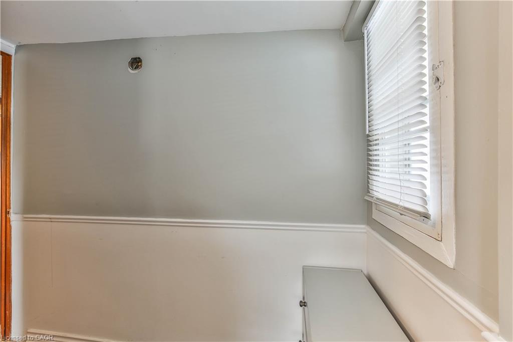 7 Willow Avenue Property Photo 20