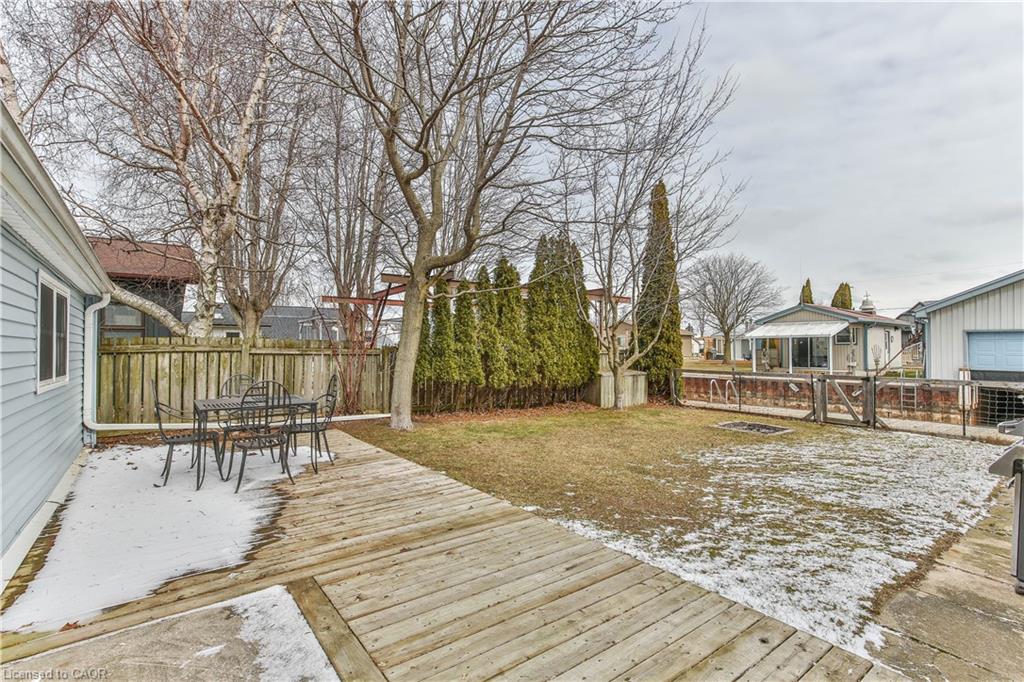 7 Willow Avenue Property Photo 24