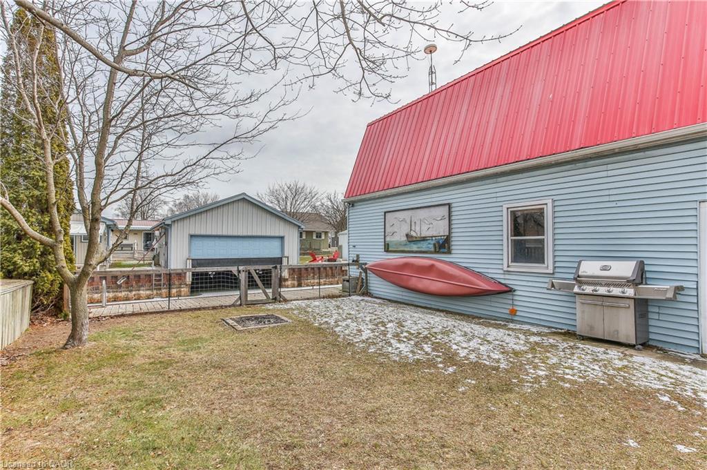 7 Willow Avenue Property Photo 29