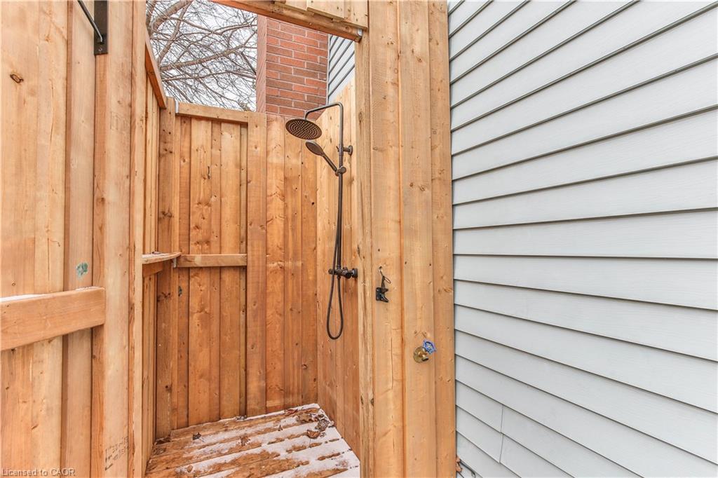 7 Willow Avenue Property Photo 37