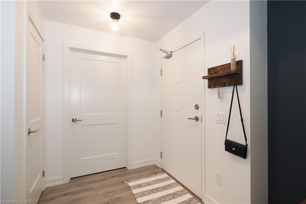 408-243 Northfield Drive E Property Photo 6