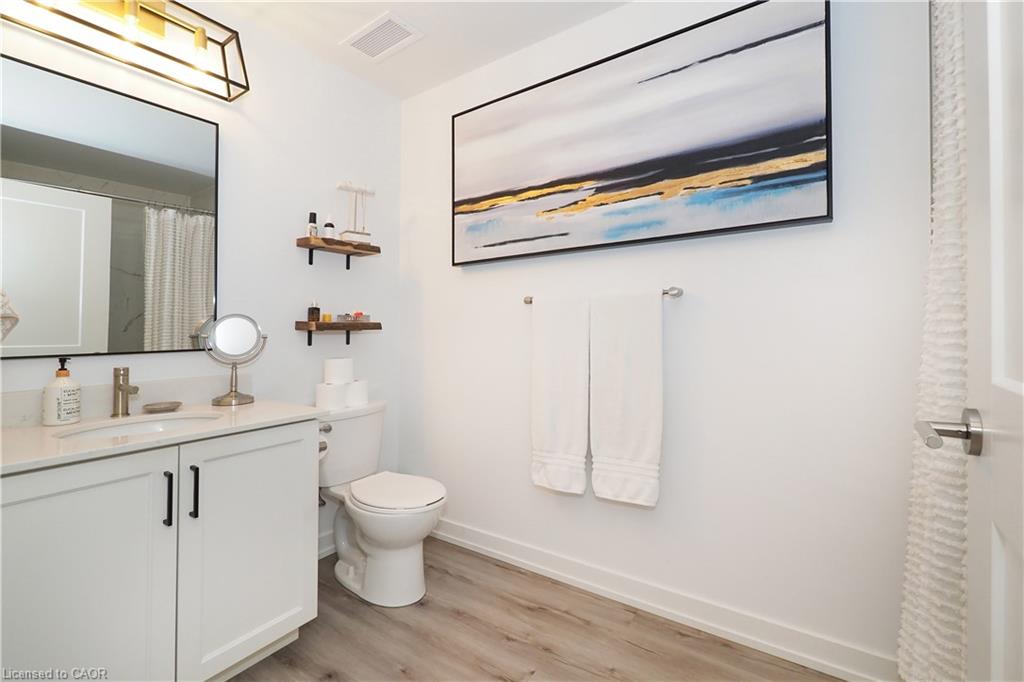 408-243 Northfield Drive E Property Photo 21