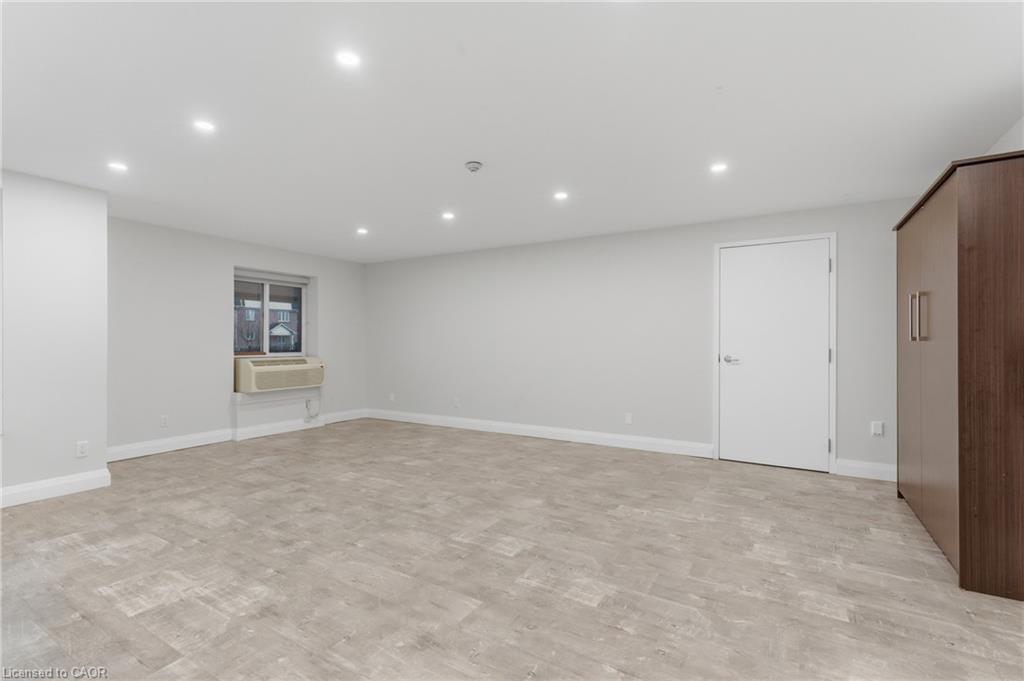 312-6720 Glen Erin Drive Property Photo 21
