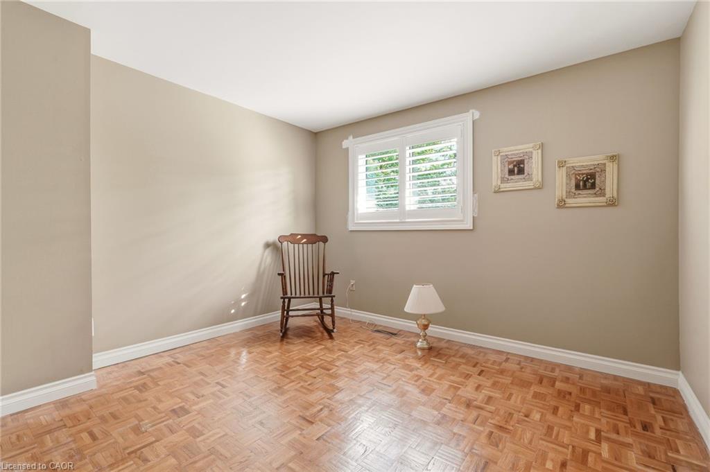 570 Forestwood Crescent Property Photo 14