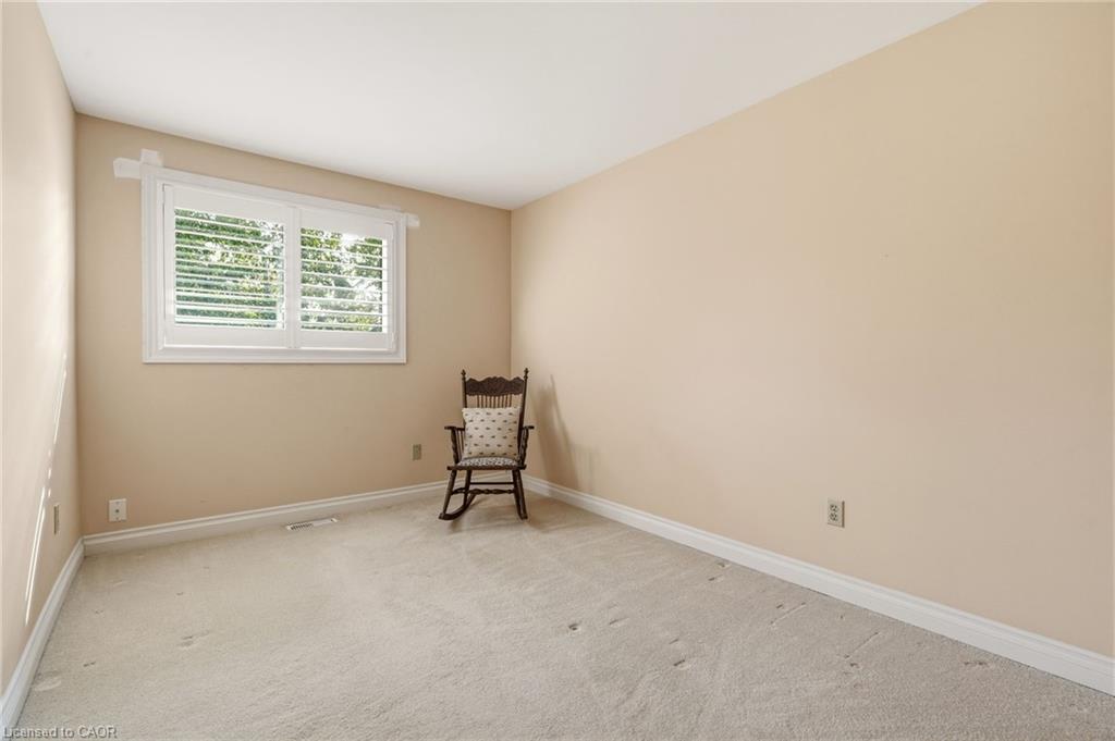 570 Forestwood Crescent Property Photo 15
