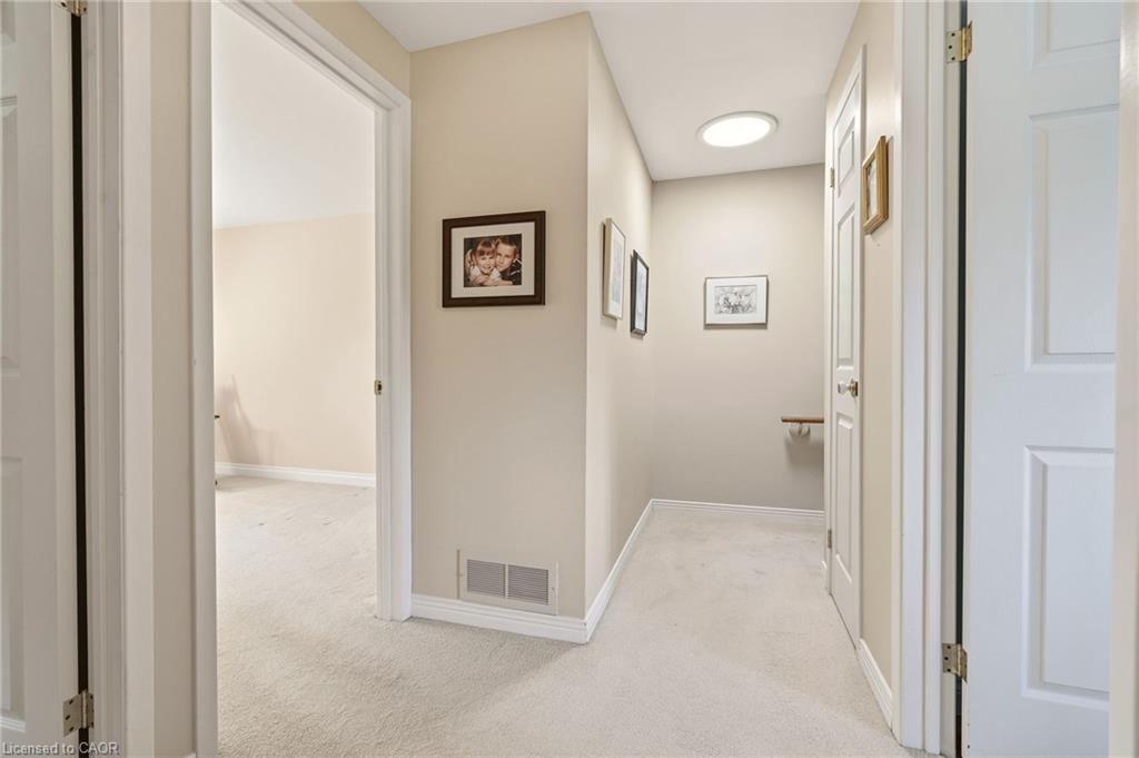 570 Forestwood Crescent Property Photo 17