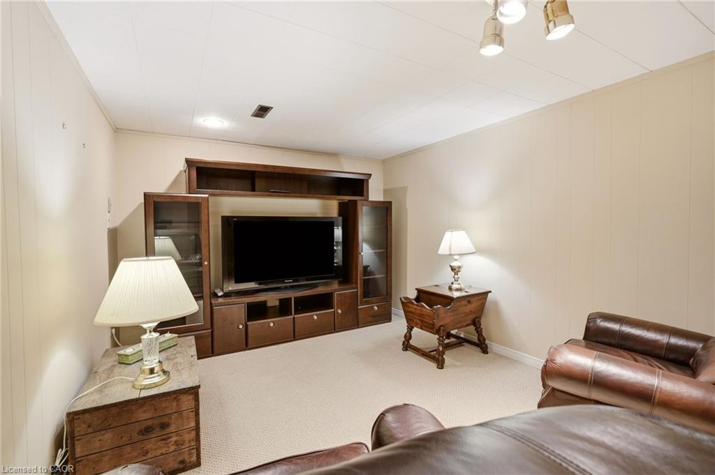 570 Forestwood Crescent Property Photo 19