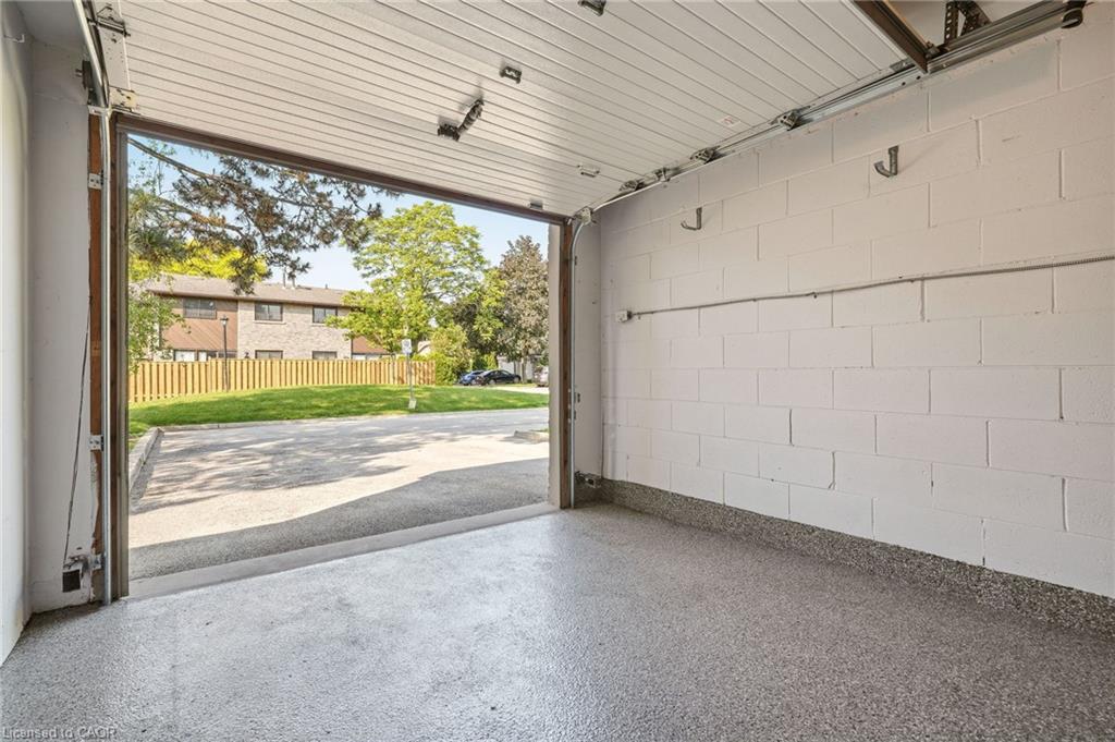 570 Forestwood Crescent Property Photo 23