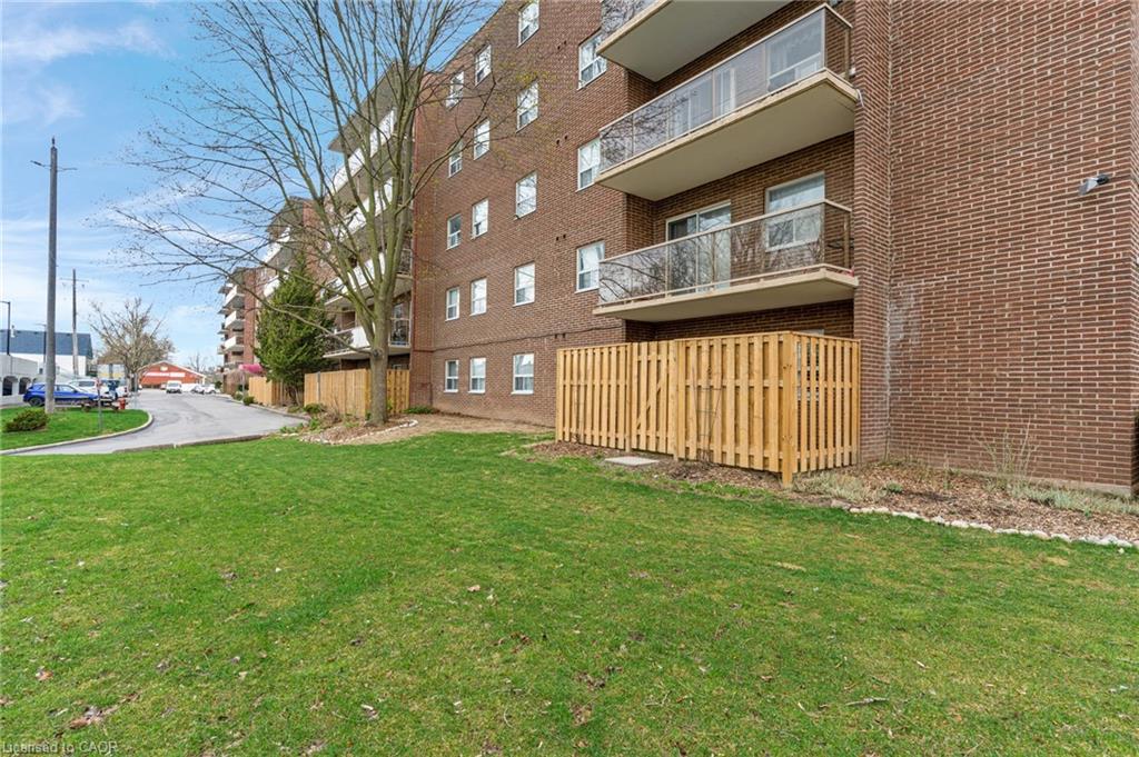 114-793 Colborne Street Property Photo 28