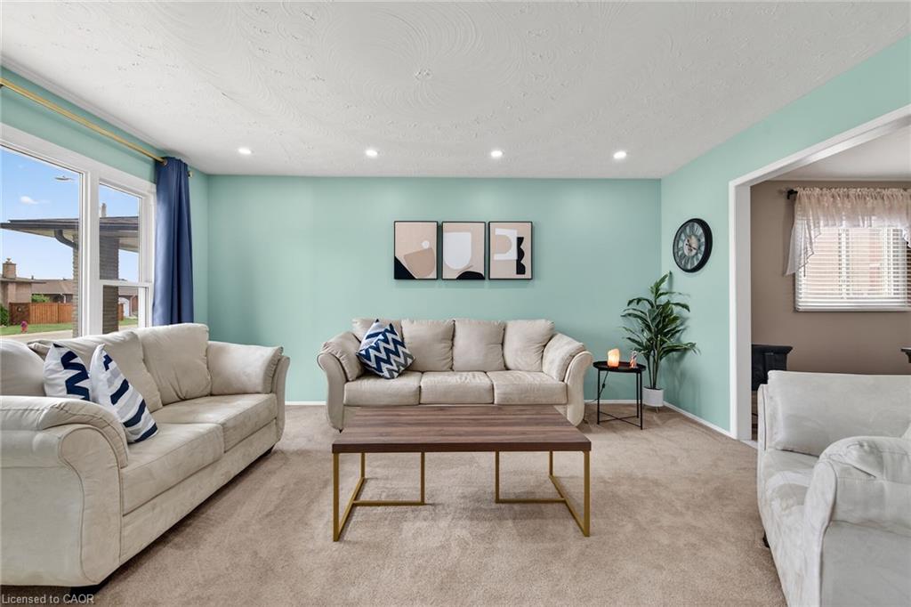 34 Capri Crescent Property Photo 16