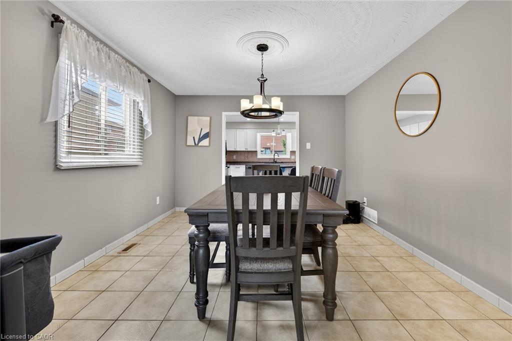 34 Capri Crescent Property Photo 19