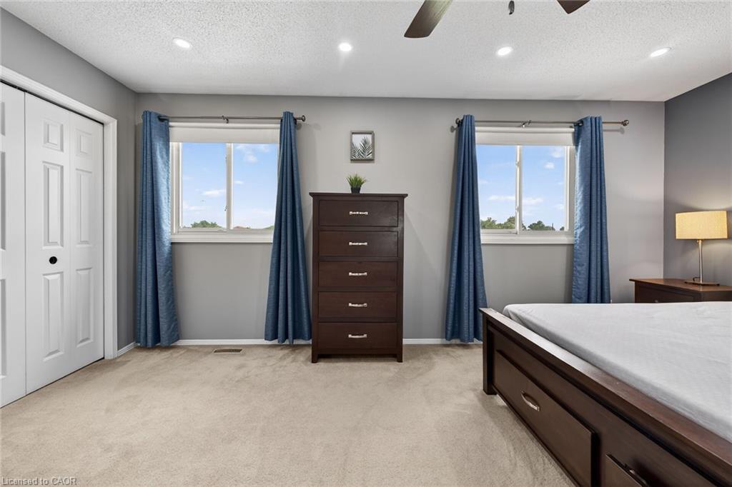 34 Capri Crescent Property Photo 30