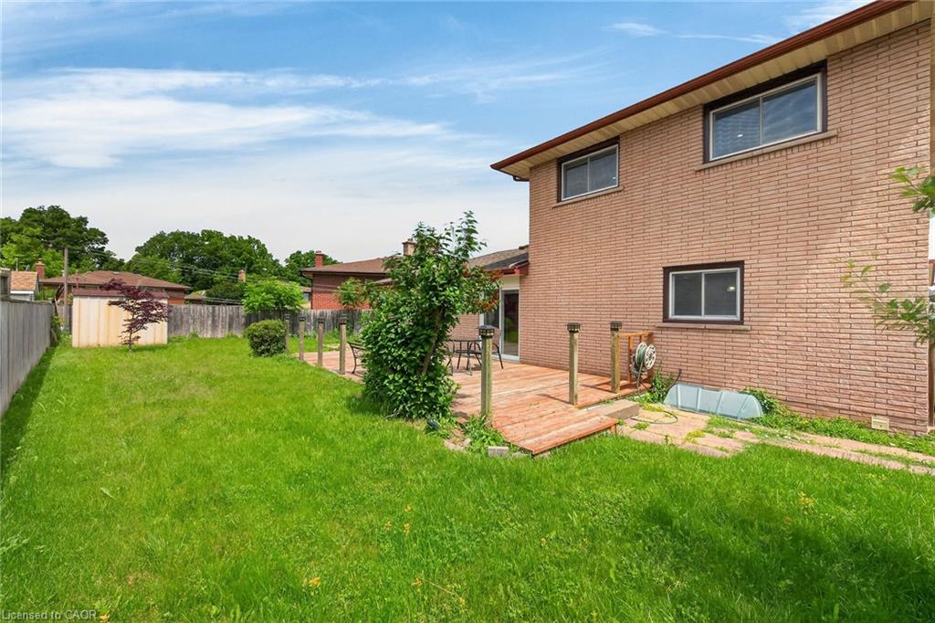 34 Capri Crescent Property Photo 47