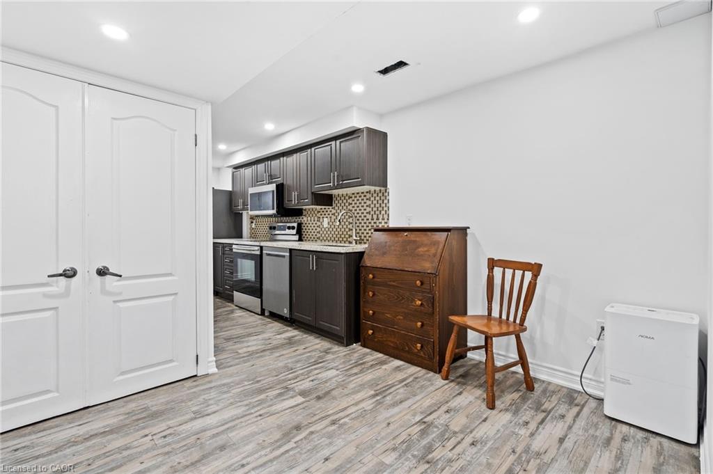 6087 Eaglewood Drive Property Photo 5